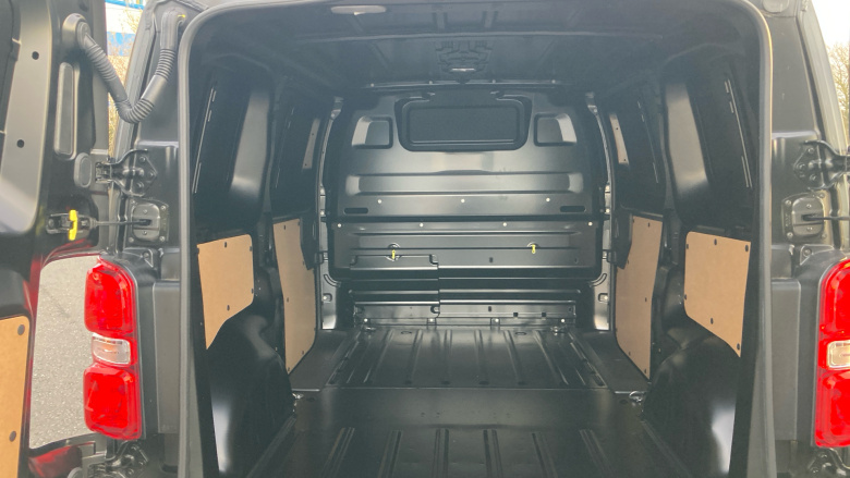 Vauxhall Vivaro L1 Diesel 1.5 Turbo D 120 Pro H1 Van